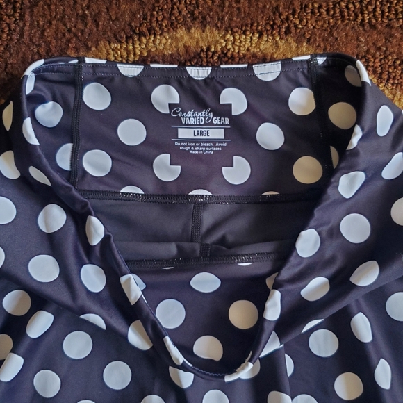 CVG Skirt/skort/shorts, polka dot, size Large - Picture 3 of 7
